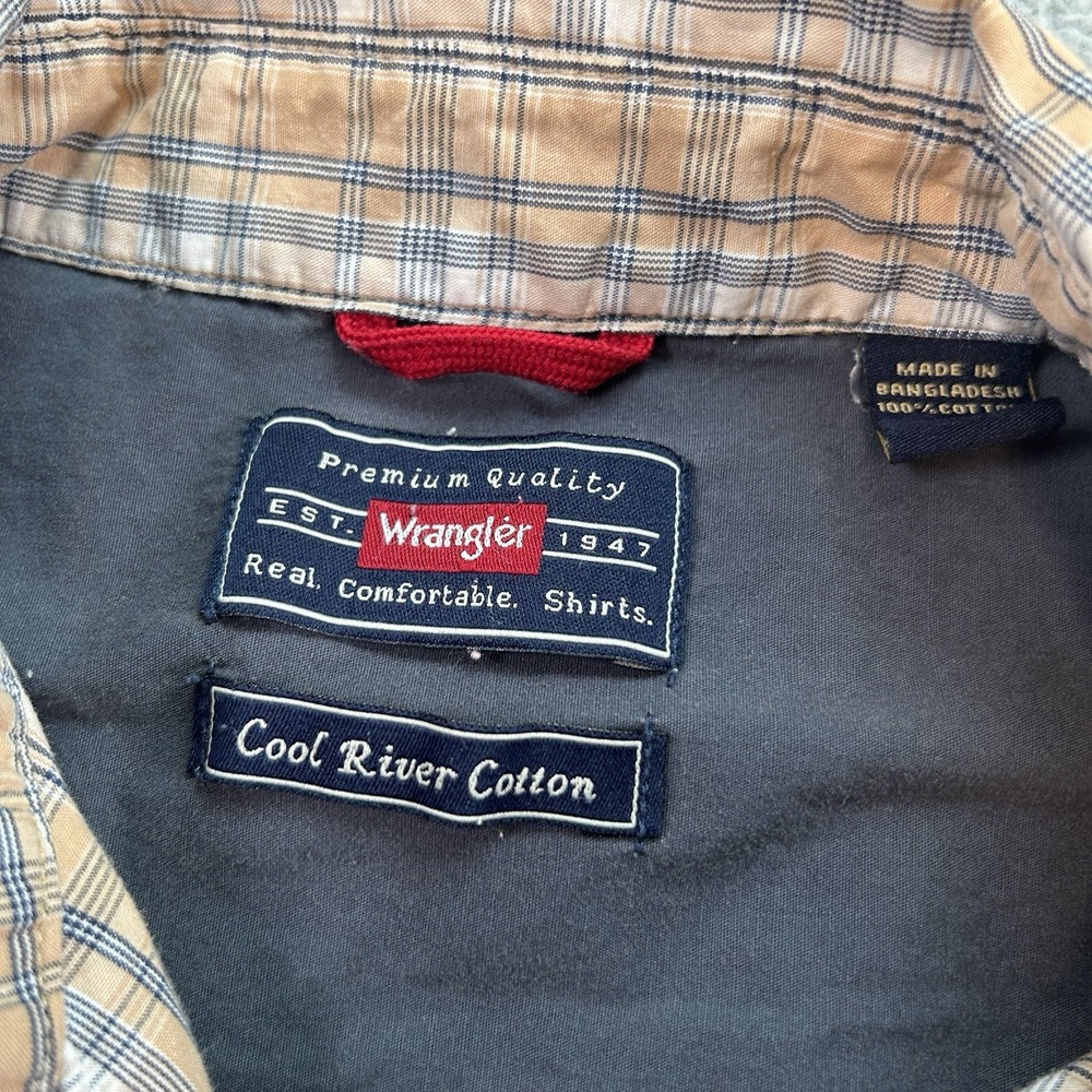 Wrangler Shirt Mens Medium Measures 44x30 Multicolor Cool River Cotton - Picture 4 of 13